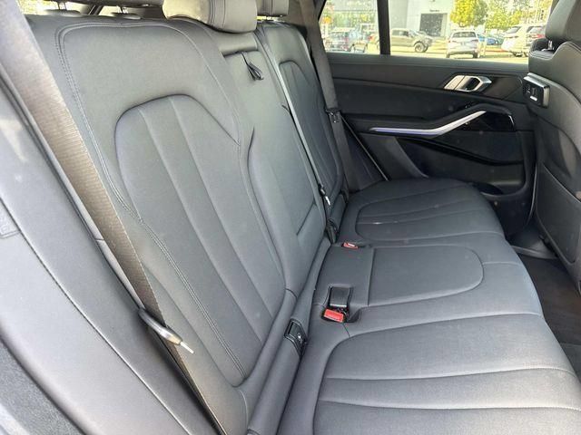Used 2019 BMW X5 xDrive40i w/ Convenience Package AWD/4WD image 23