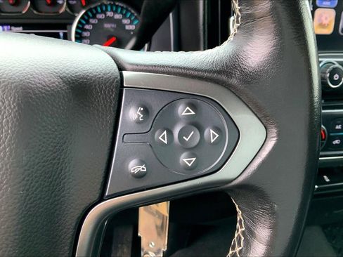 Used 2018 Chevrolet Silverado 1500 LT w/ All Star Edition image 15