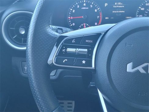 Used 2024 Kia Forte GT-Line image 32