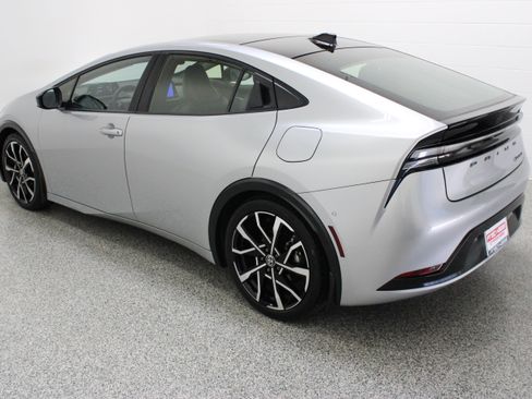 Certified 2024 Toyota Prius Prime Premium w/ Advanced Technology Package FWD image 9