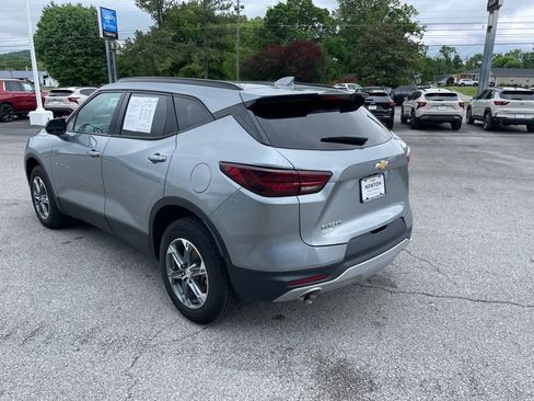 Used 2024 Chevrolet Blazer LT w/ Convenience Package FWD image 40