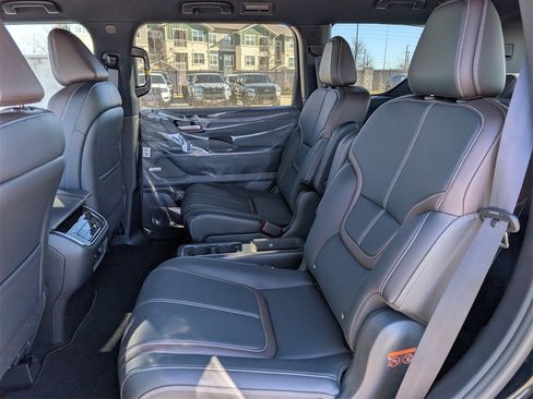 New 2026 Nissan Armada SL image 19