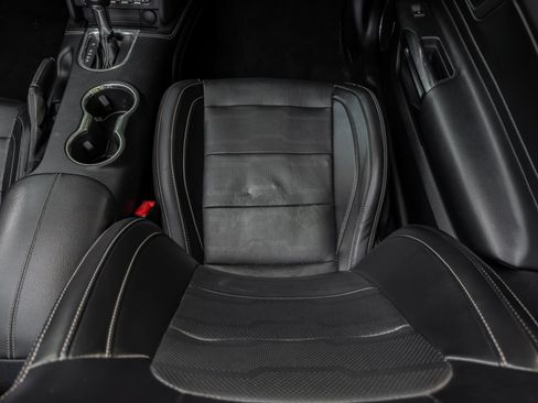 Used 2019 Ford Mustang Premium w/ Equipment Group 201A RWD image 65