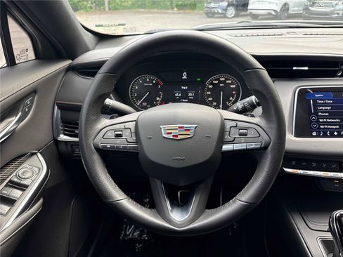 Used 2023 Cadillac XT4 Sport FWD image 17
