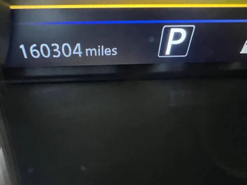 Used 2015 Nissan Murano SV image 29