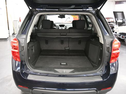 Used 2017 Chevrolet Equinox LT w/ Convenience Package image 21