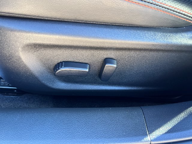 Used 2025 Nissan Altima 2.5 SR FWD image 13