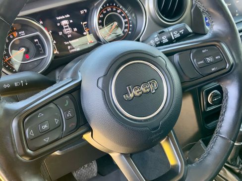 Used 2022 Jeep Wrangler Unlimited Sport AWD/4WD image 34