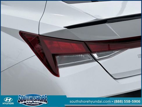 Certified 2025 Hyundai Elantra Sport FWD image 10