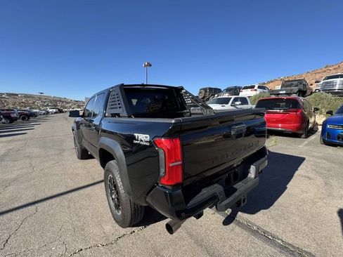Used 2025 Toyota Tacoma TRD Off-Road w/ TRD Off Road Upgrade Package image 3