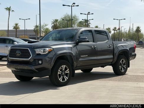 Used 2019 Toyota Tacoma TRD Sport AWD/4WD image 2
