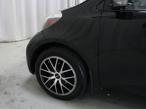 Used 2012 Scion iQ w/ Rear Speaker Pkg FWD image 30