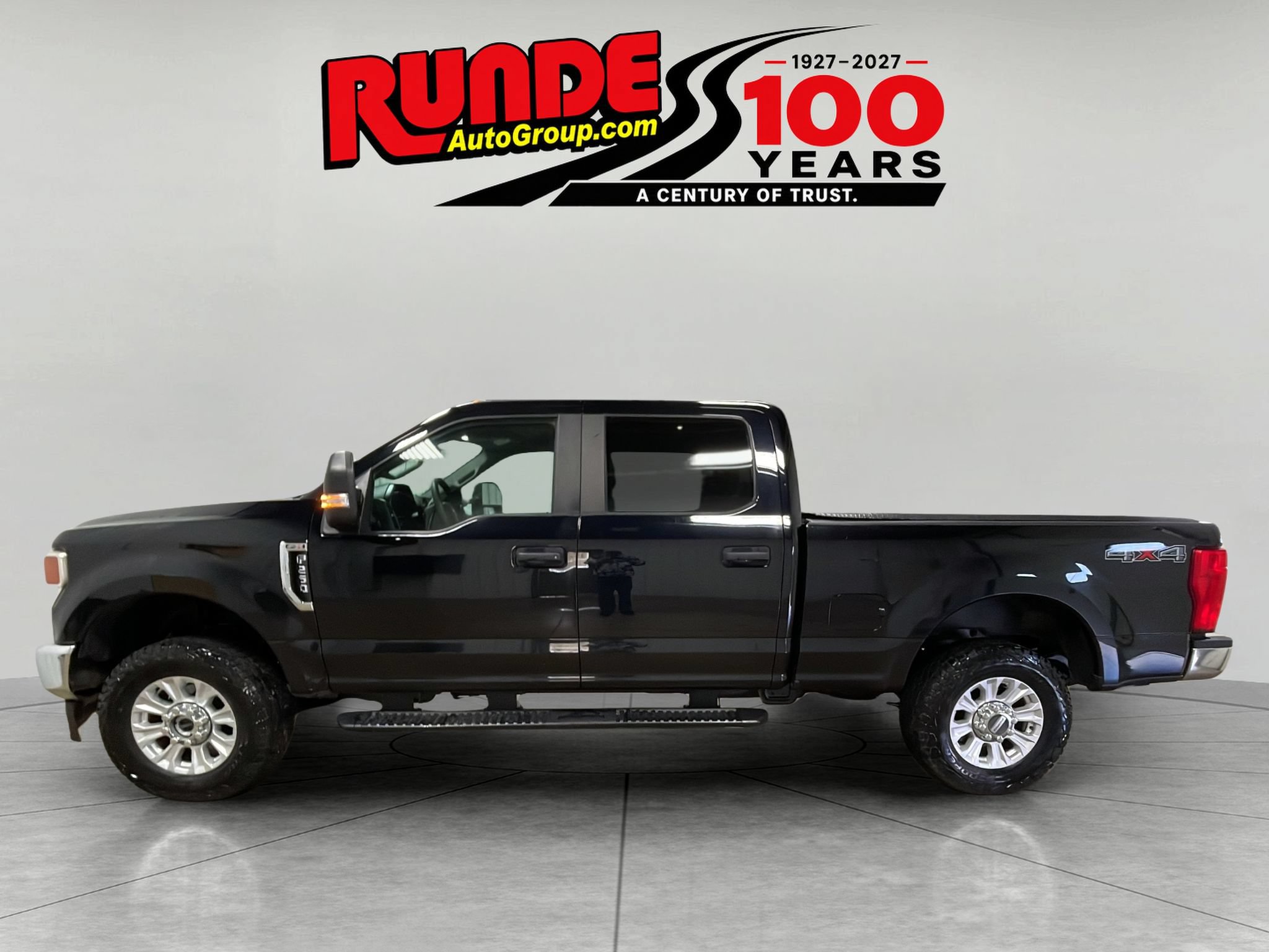 Used 2020 Ford F250 XL w/ STX Appearance Package AWD/4WD image 2