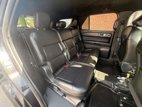Used 2021 Ford Explorer 4WD Police Interceptor image 18