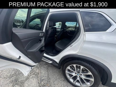 Used 2025 BMW X5 xDrive40i AWD/4WD image 3