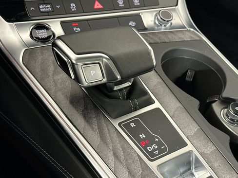 Used 2025 Audi A6 Premium Plus w/ Premium Plus Package image 20