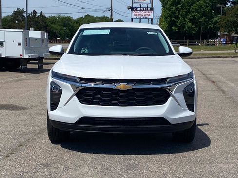 New 2026 Chevrolet Trax LS FWD image 6