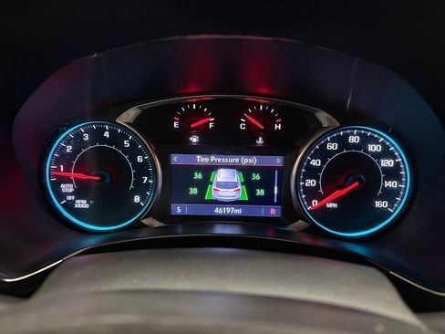 Used 2022 Chevrolet Equinox RS w/ Infotainment Package FWD image 38