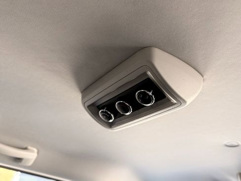 Used 2016 Dodge Grand Caravan SE w/ Quick Order Package 29E SE image 30