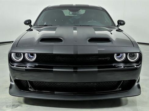 Used 2023 Dodge Challenger SRT Hellcat RWD image 4