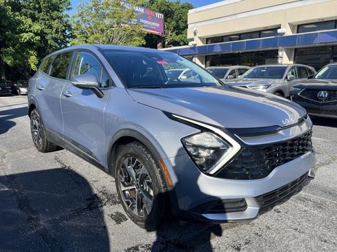 Used 2023 Kia Sportage EX FWD image 7