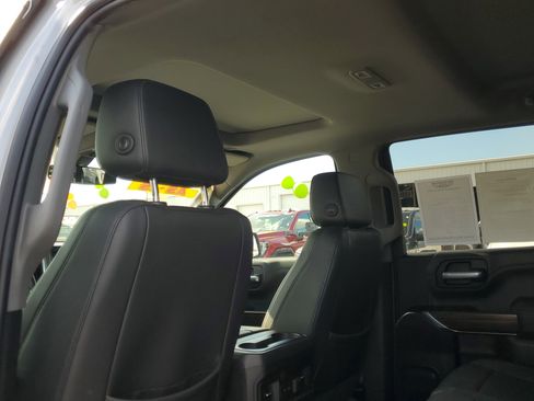 Used 2021 Chevrolet Silverado 1500 LT Trail Boss w/ Convenience Package II image 14