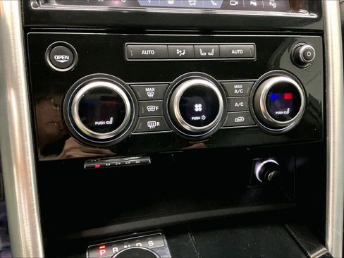 Used 2019 Land Rover Discovery HSE image 33