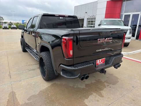 Used 2021 GMC Sierra 1500 Denali w/ Driver Alert Package II AWD/4WD image 3