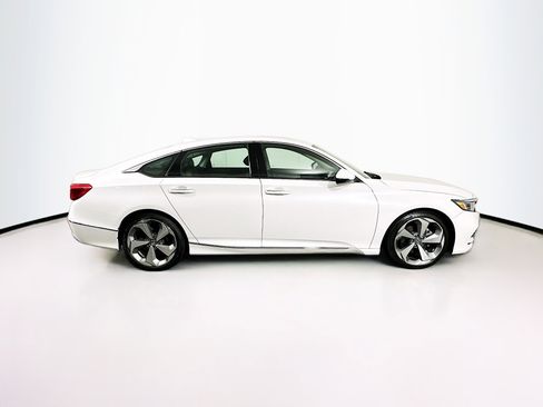 Used 2019 Honda Accord Touring image 10