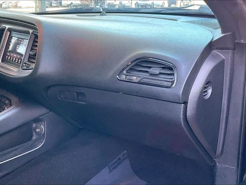 Used 2023 Dodge Challenger SXT image 15