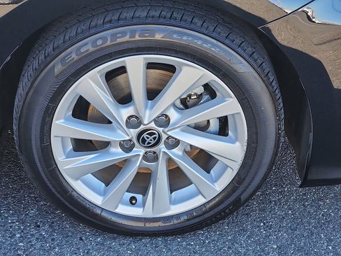 Used 2023 Toyota Camry LE image 8