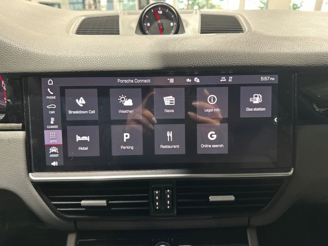 Used 2021 Porsche Cayenne AWD/4WD image 67