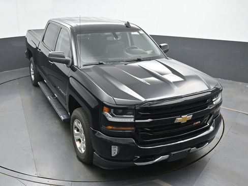 Used 2018 Chevrolet Silverado 1500 LT w/ All Star Edition AWD/4WD image 30