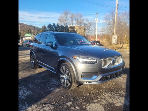 Used 2020 Volvo XC90 T6 Inscription w/ Protection Package Premier image 2