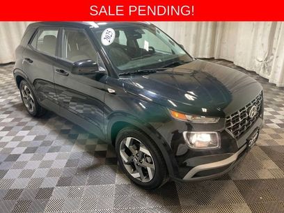Used 2025 Hyundai Venue SEL