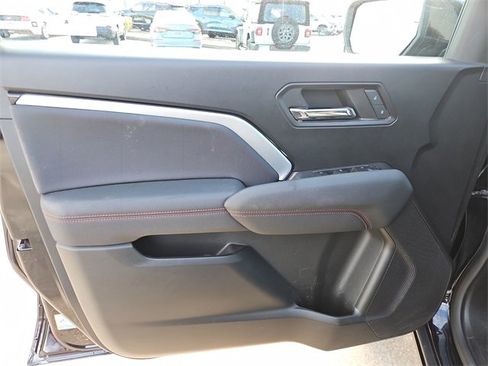 Used 2023 Chevrolet Colorado Z71 w/ Z71 Convenience Package 2 image 13