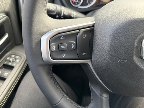 Used 2025 RAM 2500 Big Horn AWD/4WD image 19