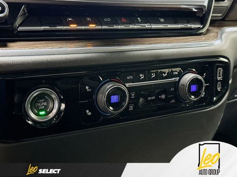 Used 2024 Chevrolet Silverado 1500 RST w/ Protection Package AWD/4WD image 16