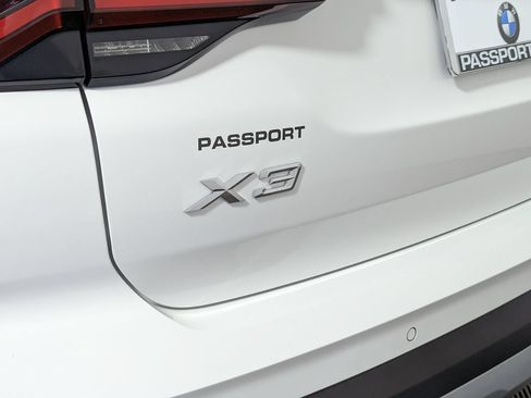 Used 2024 BMW X3 xDrive30i w/ Premium Package w/ZPA AWD/4WD image 11