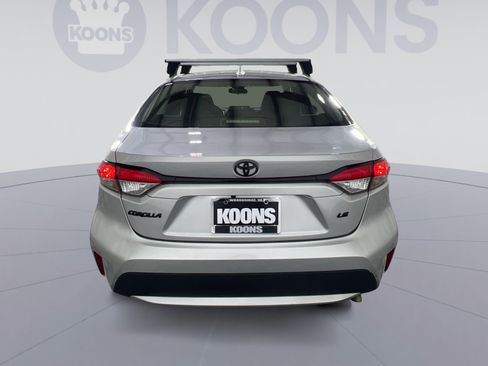 Used 2022 Toyota Corolla LE image 5