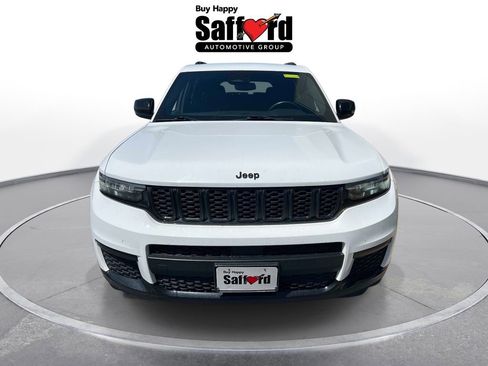 Used 2022 Jeep Grand Cherokee L Laredo AWD/4WD image 5