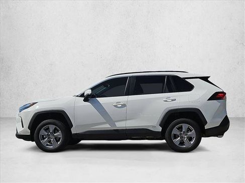 Used 2023 Toyota RAV4 LE AWD/4WD image 9