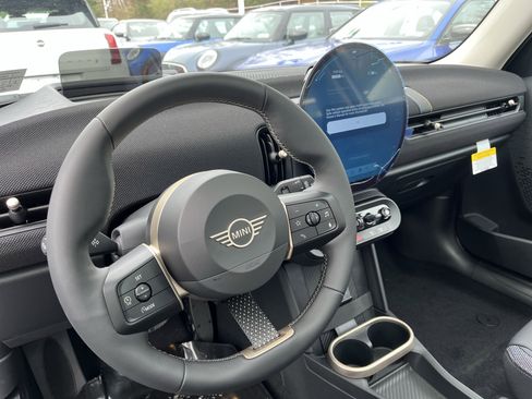 Used 2025 MINI Cooper S image 12