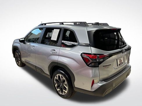 Used 2026 Subaru Forester Premium AWD/4WD image 6