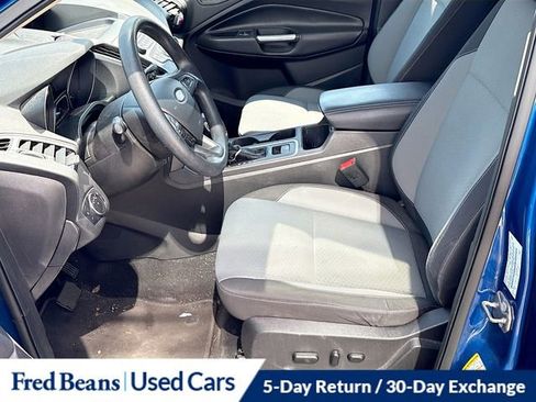 Used 2018 Ford Escape SE image 9