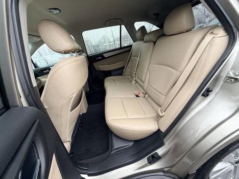Used 2015 Subaru Outback 2.5i Premium image 18