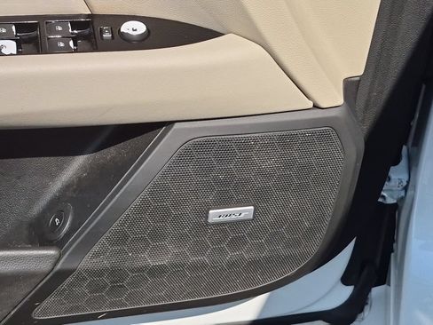 Certified 2018 Cadillac XTS Luxury FWD image 22
