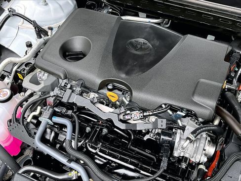 Used 2025 Toyota Camry SE FWD image 32