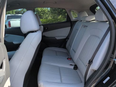 Used 2022 Hyundai Kona SEL FWD image 13