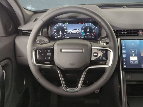New 2025 Land Rover Discovery Sport Dynamic SE image 14
